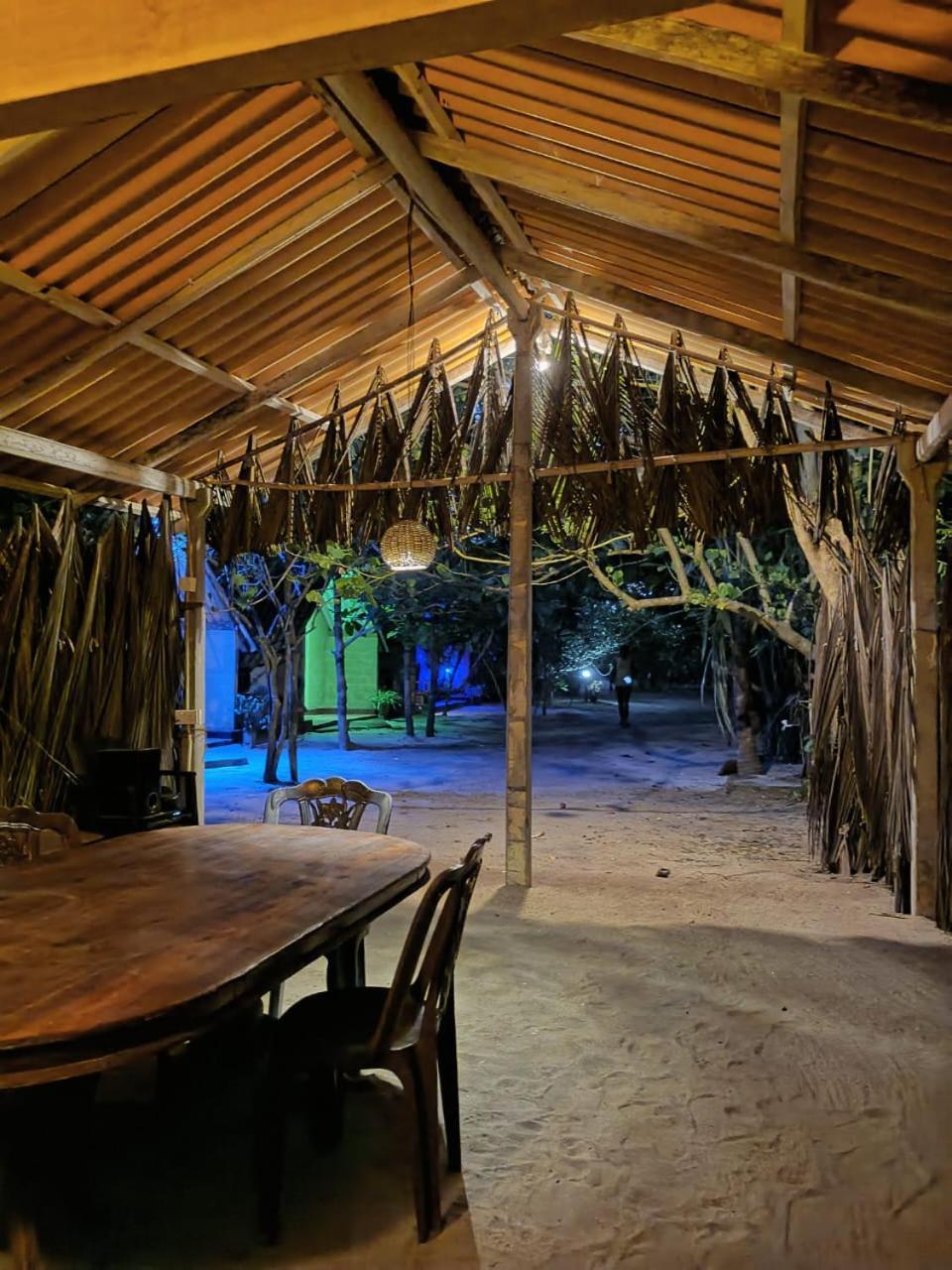 By The C' Cabanas Hikkaduwa Exterior photo